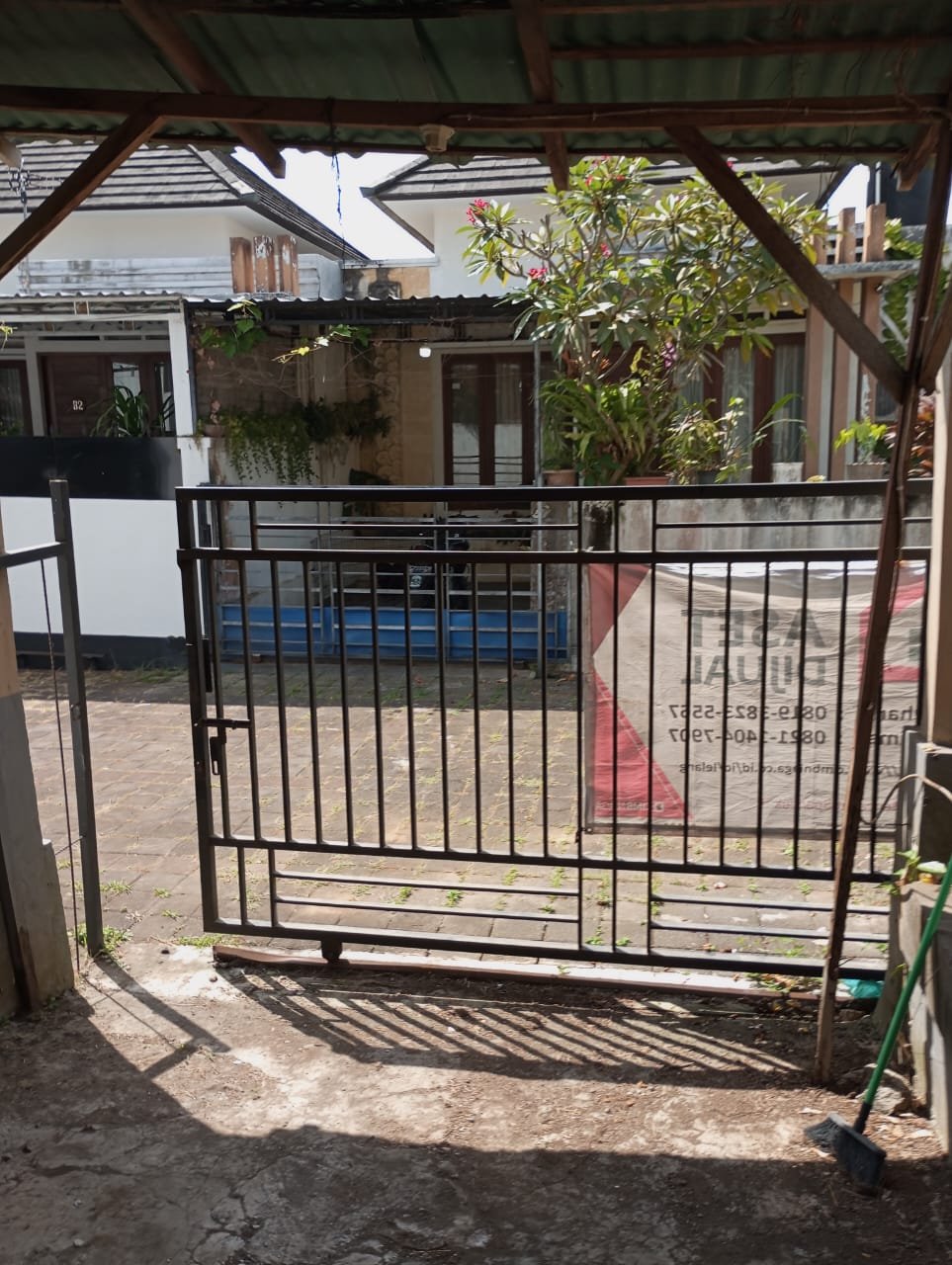 1 BIDANG TANAH DENGAN LUAS TOTAL 96 M2 BERIKUT BANGUNAN DI KABUPATEN TABANAN 