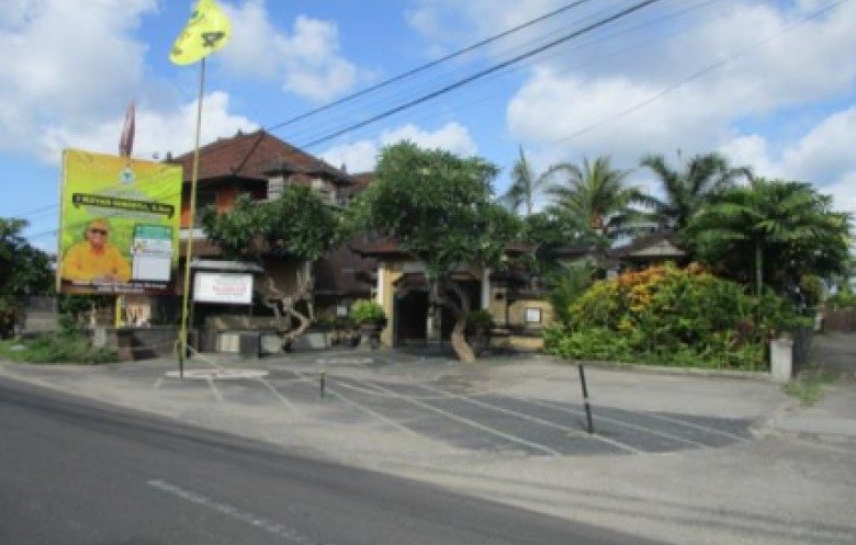 1 BIDANG TANAH DENGAN TOTAL LUAS 600 M2 BERIKUT BANGUNAN DI KABUPATEN BADUNG 