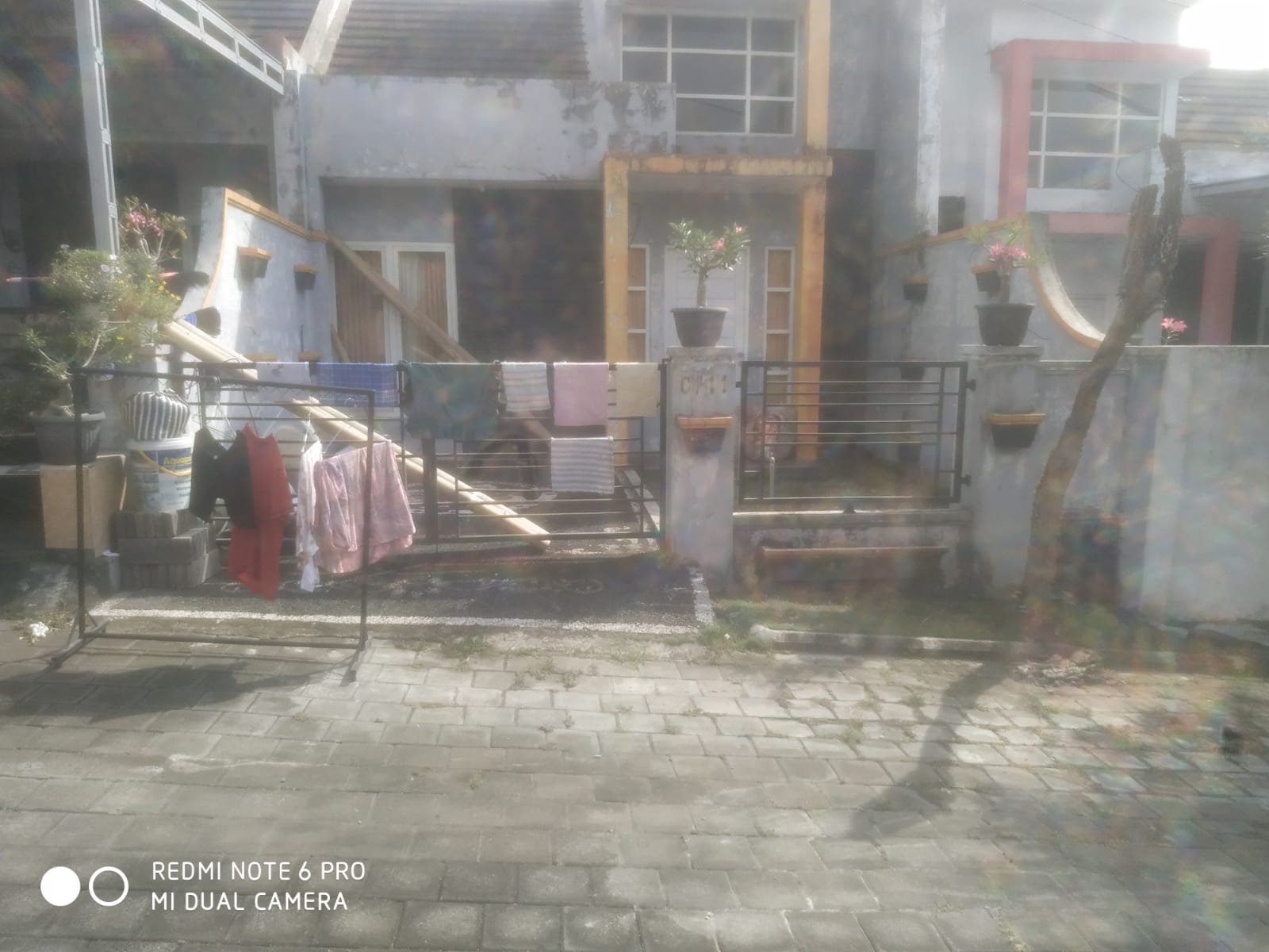 1 BIDANG TANAH DENGAN TOTAL LUAS 72 M2 BERIKUT BANGUNAN DI KABUPATEN TABANAN 