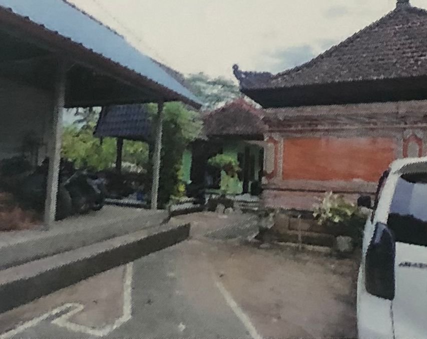 1 BIDANG TANAH DENGAN LUAS TOTAL 3025 M2 BERIKUT BANGUNAN DI KABUPATEN GIANYAR 