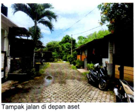 1 BIDANG TANAH DENGAN TOTAL LUAS 81 M2 BERIKUT BANGUNAN DI KABUPATEN LOMBOK BARAT
